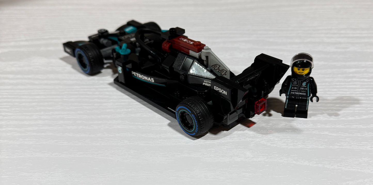 Speed Champions Mercedes AMD F1