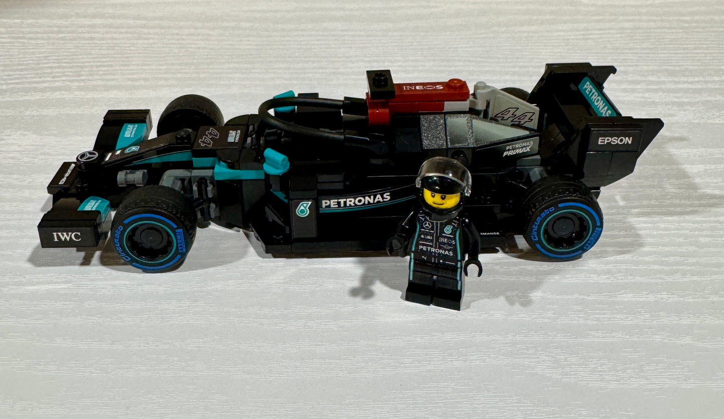 Speed Champions Mercedes AMD F1