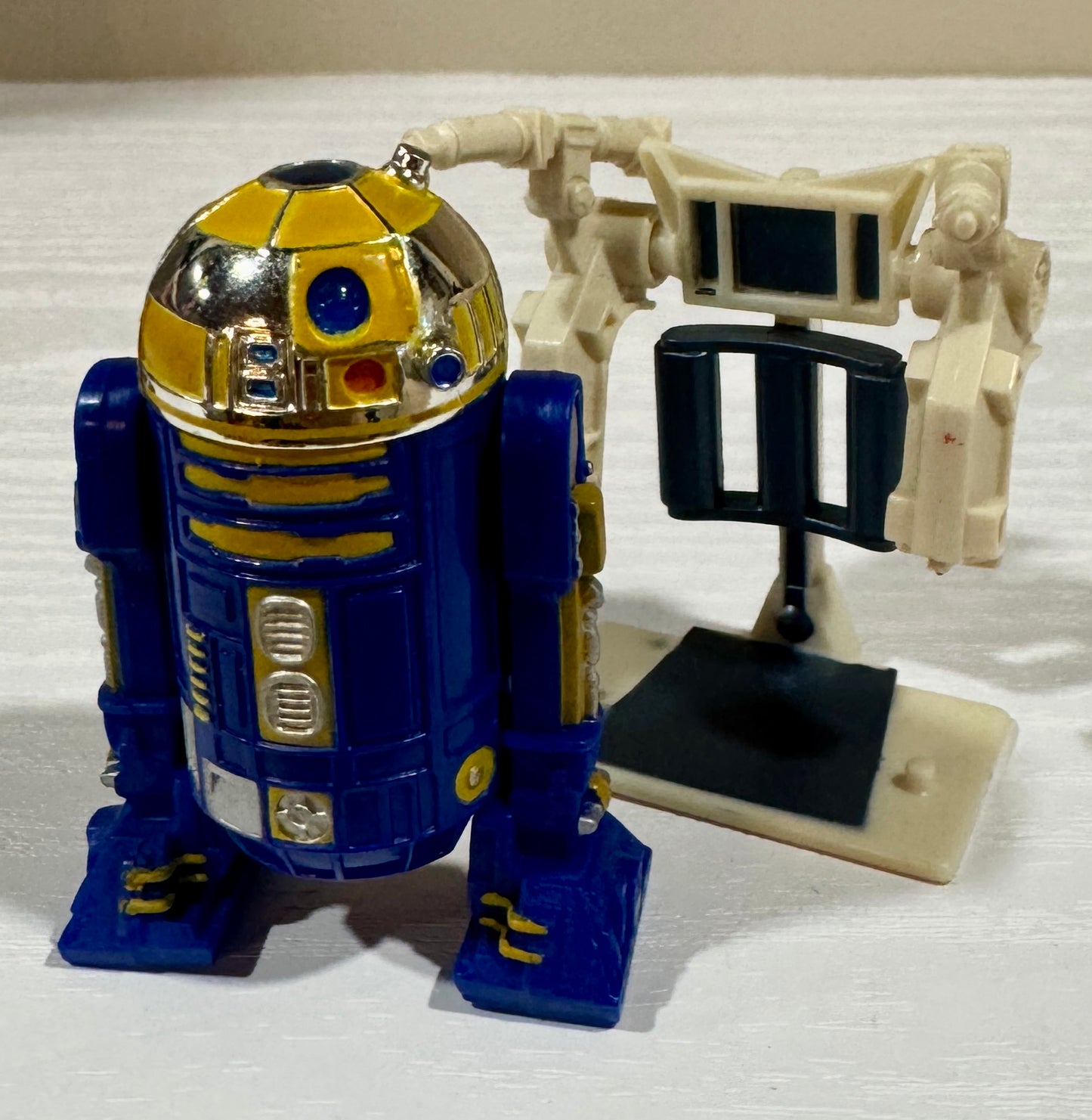 Star Wars R2-B1 w/ Power Harness